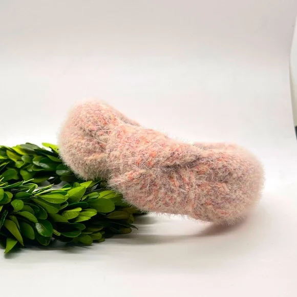 Lele Sadoughi | Accessories | Lele Sadoughi Fuzzy Angora  display picture 3
